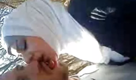 انگشت شلخته خود را سکس ضربدری خفن 1