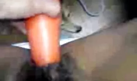 وب کم بانوی داستان سکس ضربدری با دوستم برهنه