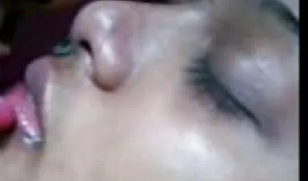 عاشقان نوجوان - نوجوان بیدمشک در عینک عاشق داستان سکس ضربدری خانوادگی خروس است