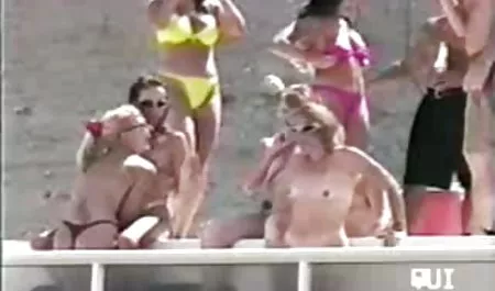 عشق Creampie ضربدری خواهر Busty MILF در جوراب ساق بلند می شود